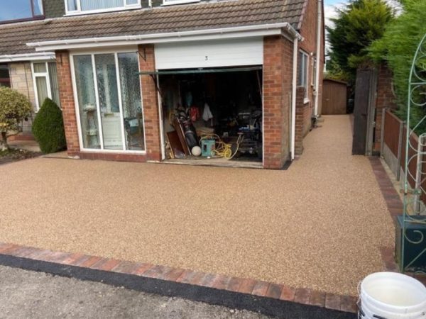 Resin driveway laid with block paving border in Moreton-in-Marsh, Gloucestershire