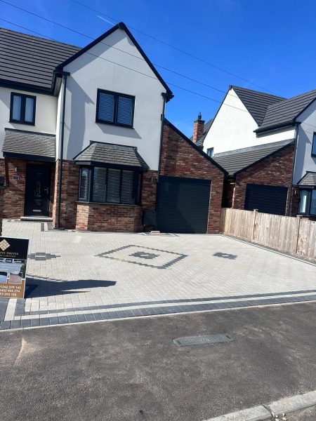Natural Grey block paving driveway in Nailsworth