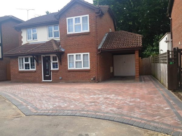 Natural Grey block paving driveway in Winchcombe